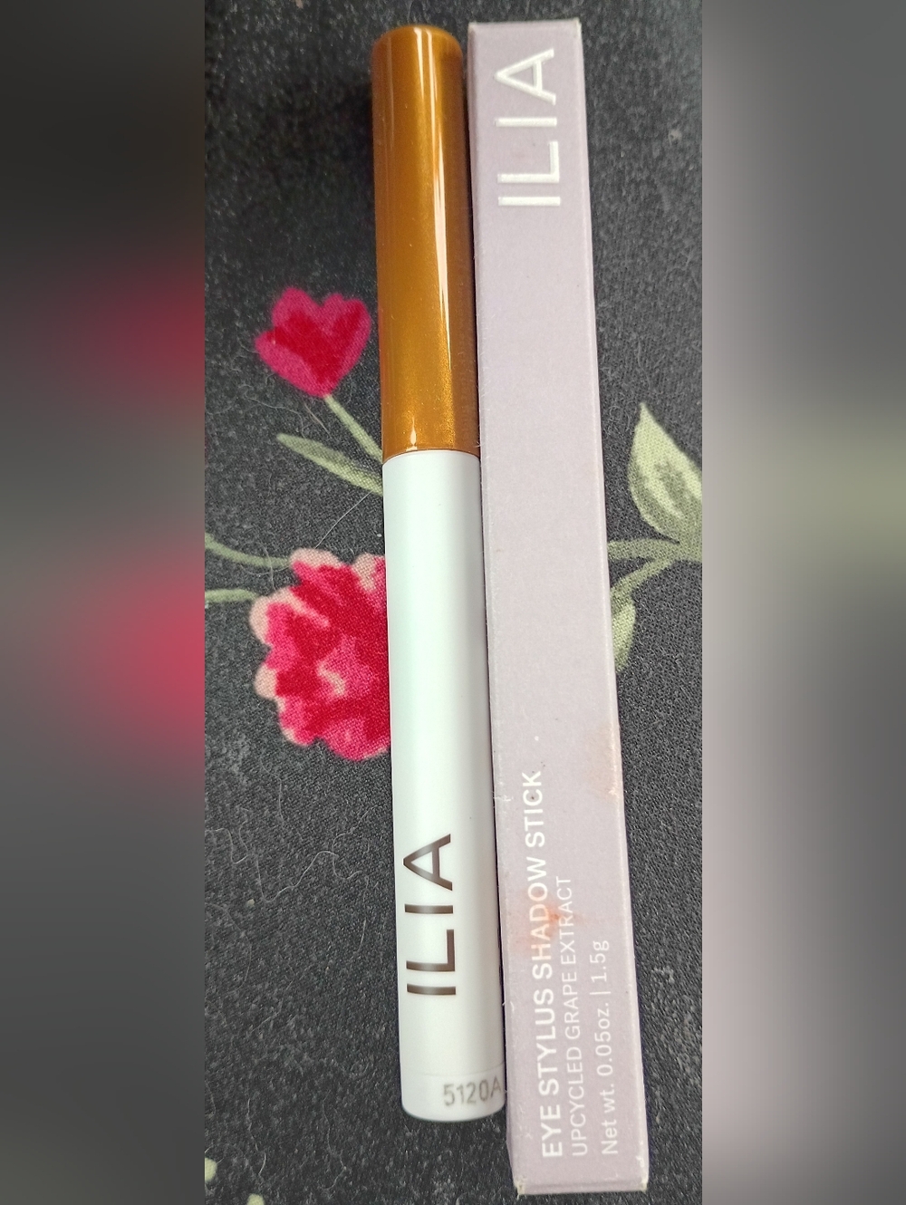 ILIA Eye Stylus Shadow Stick Cream Eyeshadow "DIVINE" ANTIQUE GOLD SHIMMER